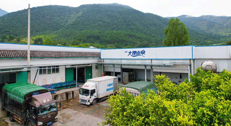 在水源地建厂