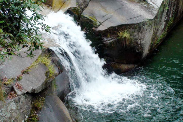 云南山泉水厂家